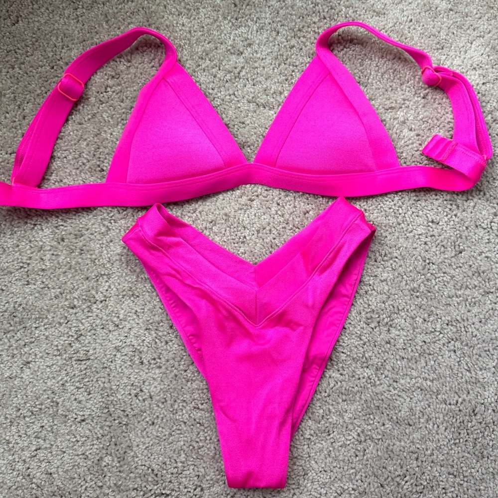 ONE ONE SWIM Kameron & Jesse Set Hot Pink